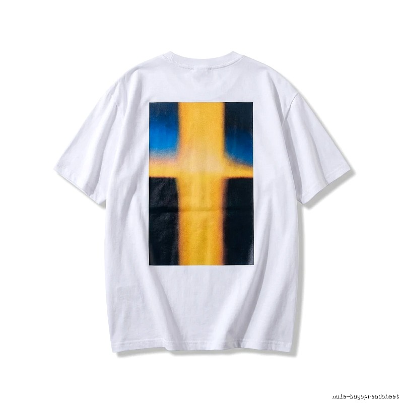 ESSENTIALS minimalist style white T-shirt