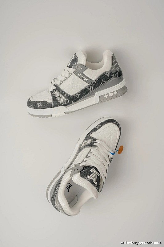 Gray White Low-top Pair from Louis Vuitton Gray Low-top Sneaker for Streetwear Looks