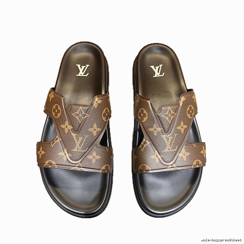 Louis Vuitton Monogram Light Luxury Style Brown Slippers