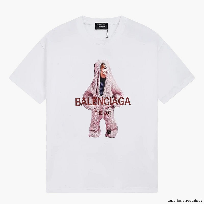 Parisian-style printed white T-shirt